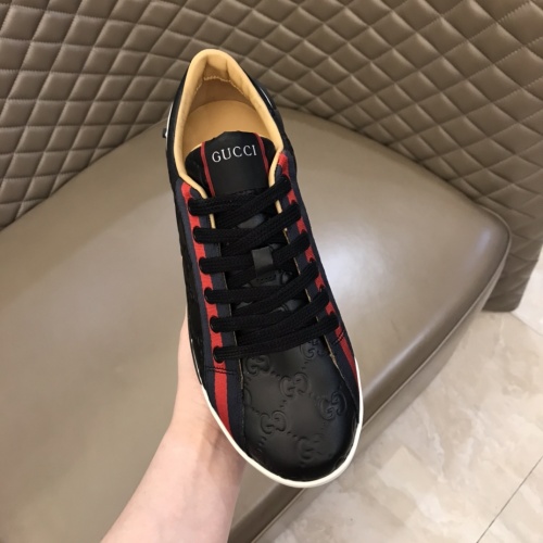 Replica Gucci Casual Shoes For Men #944666 $82.00 USD for Wholesale