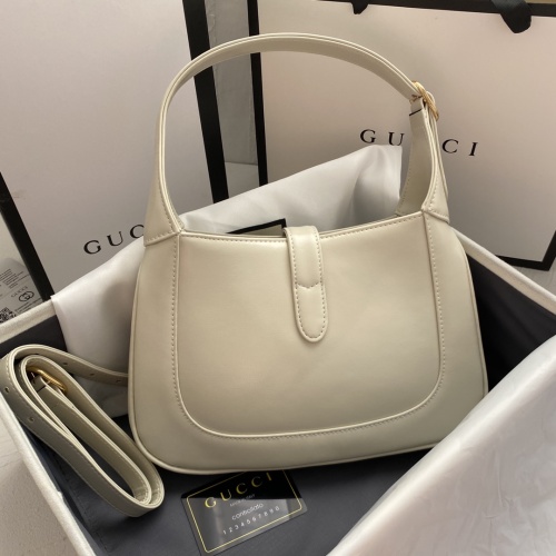 Replica Gucci AAA Quality Handbags For Women #1057013 $88.00 USD for Wholesale