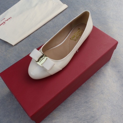 Replica Salvatore Ferragamo Flat Shoes For Women #1099070 $96.00 USD for Wholesale