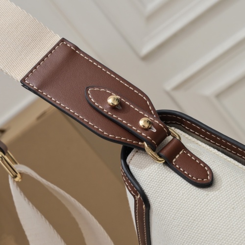 Replica Burberry AAA Quality Messenger Bags For Women #1114585 $102.00 USD for Wholesale