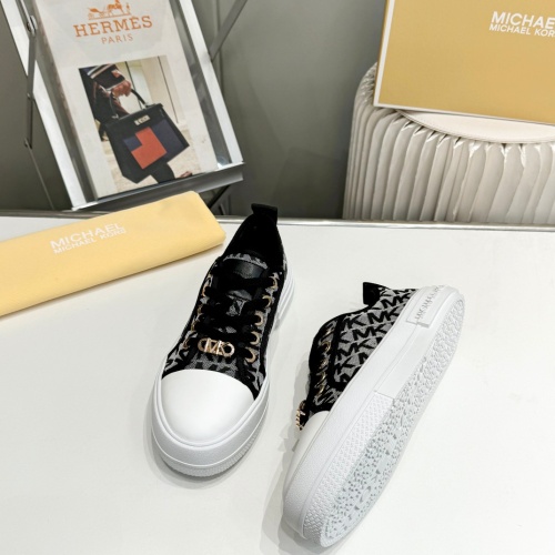 Replica Michael Kors Shoes For Women #1224913 $96.00 USD for Wholesale