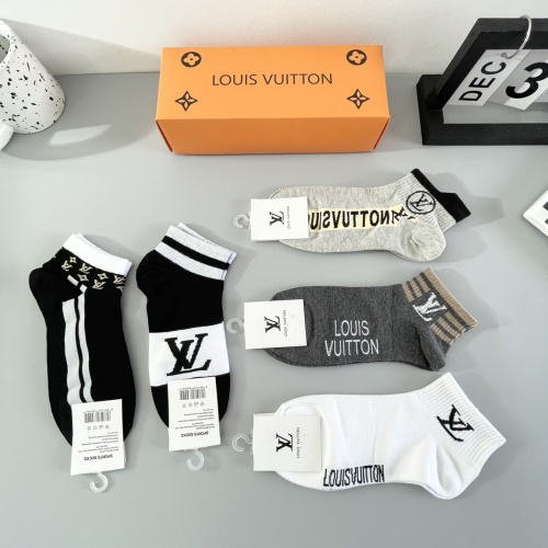 Replica Louis Vuitton LV Socks #1237771 $27.00 USD for Wholesale