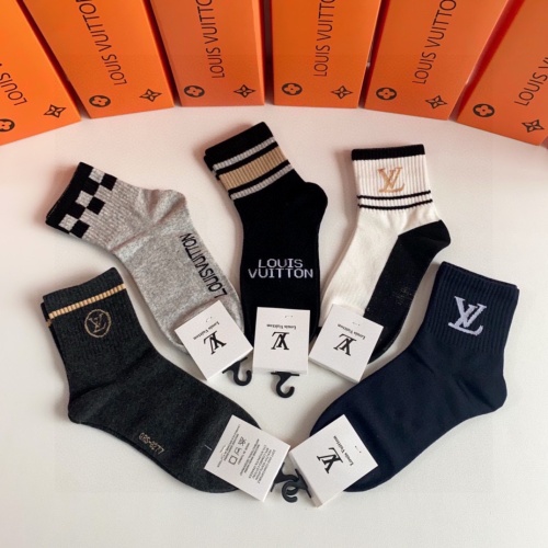 Replica Louis Vuitton LV Socks #1242168 $29.00 USD for Wholesale