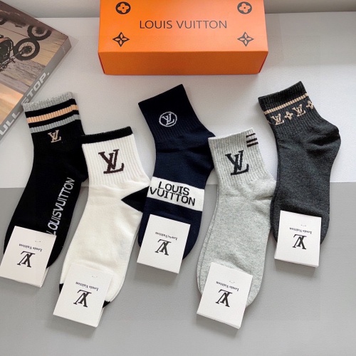 Replica Louis Vuitton LV Socks #1242247 $29.00 USD for Wholesale