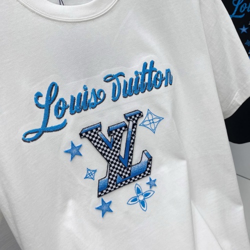 Replica Louis Vuitton LV T-Shirts Short Sleeved For Unisex #1244227 $64.00 USD for Wholesale