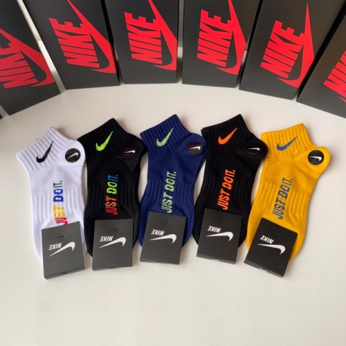 Cheap Nike Socks #1249891, $$27.00 USD On Nike Socks