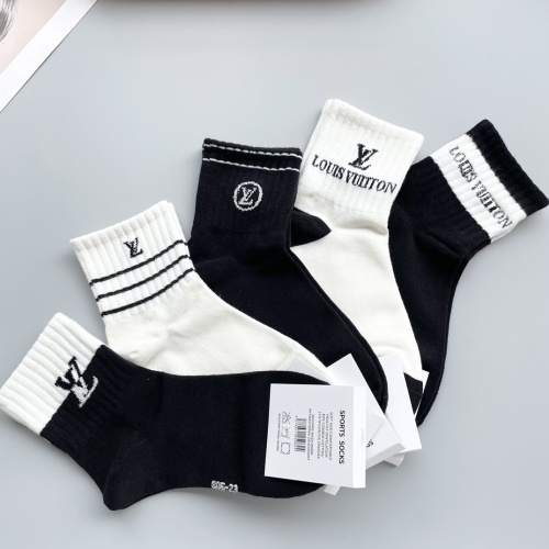 Replica Louis Vuitton LV Socks #1250123 $27.00 USD for Wholesale