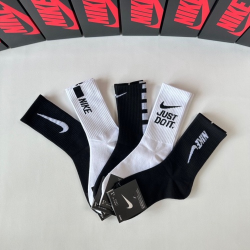 Replica Nike Socks #1261123 $29.00 USD for Wholesale