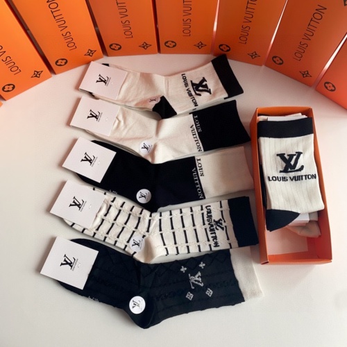 Replica Louis Vuitton LV Socks #1269657 $29.00 USD for Wholesale