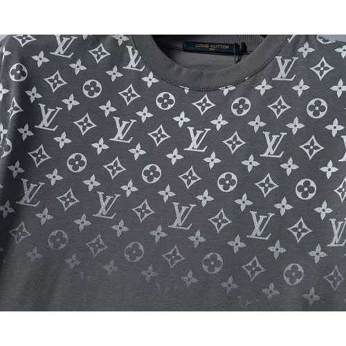 Replica Louis Vuitton LV T-Shirts Short Sleeved For Men #1277714 $25.00 USD for Wholesale