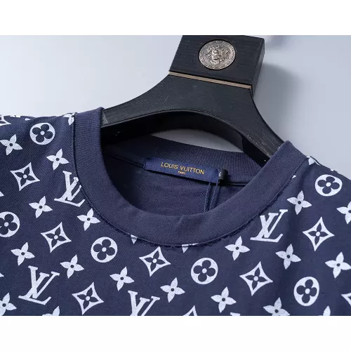 Replica Louis Vuitton LV T-Shirts Short Sleeved For Men #1277715 $25.00 USD for Wholesale