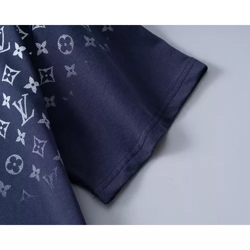 Replica Louis Vuitton LV T-Shirts Short Sleeved For Men #1277715 $25.00 USD for Wholesale