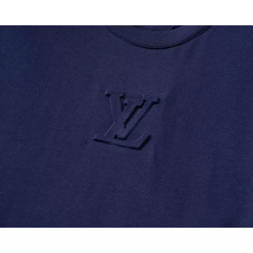 Replica Louis Vuitton LV T-Shirts Short Sleeved For Men #1277740 $25.00 USD for Wholesale