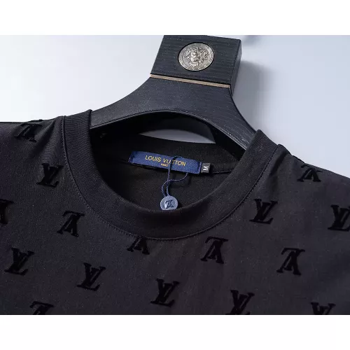 Replica Louis Vuitton LV T-Shirts Short Sleeved For Men #1294439 $25.00 USD for Wholesale