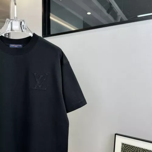 Replica Louis Vuitton LV T-Shirts Short Sleeved For Unisex #1302679 $41.00 USD for Wholesale