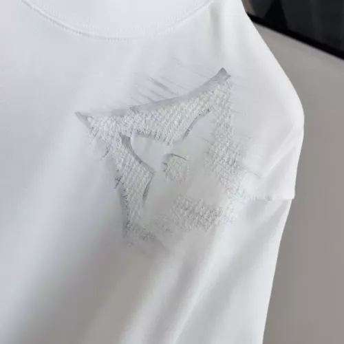 Replica Louis Vuitton LV T-Shirts Short Sleeved For Unisex #1302687 $41.00 USD for Wholesale