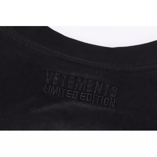 Replica VETEMENTS T-Shirts Short Sleeved For Unisex #1302804 $38.00 USD for Wholesale