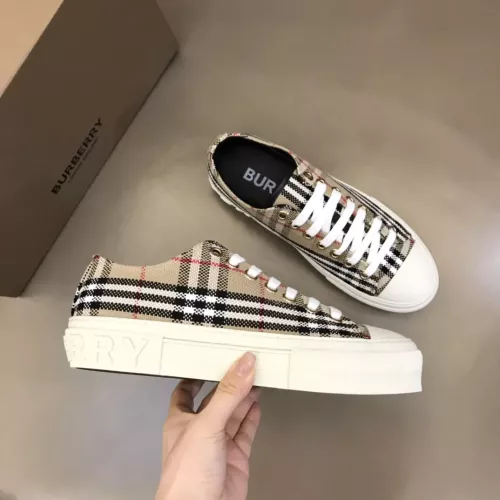 Replica Burberry Casual Shoes For Men #1303577 $76.00 USD for Wholesale