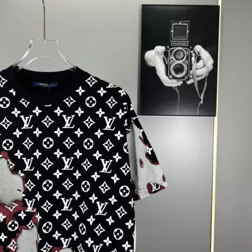 Replica Louis Vuitton LV T-Shirts Short Sleeved For Unisex #1317687 $45.00 USD for Wholesale