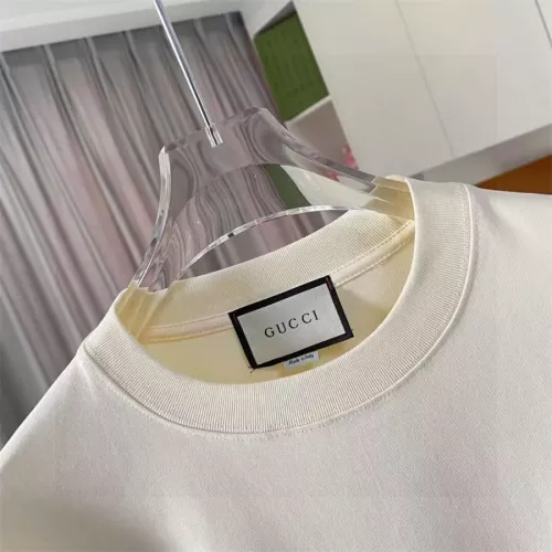 Replica Gucci T-Shirts Short Sleeved For Unisex #1322136 $42.00 USD for Wholesale