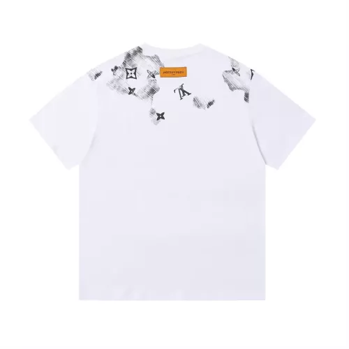 Replica Louis Vuitton LV T-Shirts Short Sleeved For Unisex #1322658 $34.00 USD for Wholesale