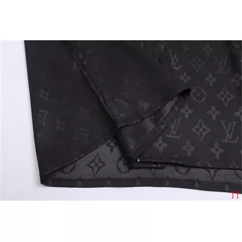 Replica Louis Vuitton LV Shirts Short Sleeved For Men #1323159 $39.00 USD for Wholesale