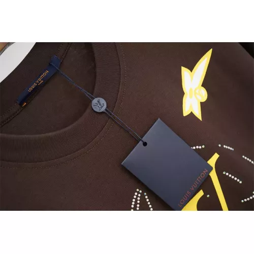 Replica Louis Vuitton LV T-Shirts Short Sleeved For Unisex #1323373 $36.00 USD for Wholesale