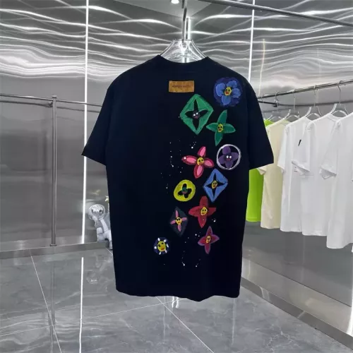 Replica Louis Vuitton LV T-Shirts Short Sleeved For Unisex #1323379 $32.00 USD for Wholesale