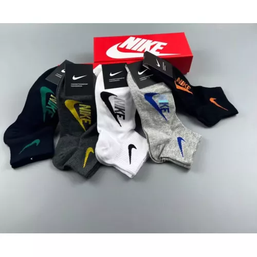 Replica Nike Socks #1324928 $25.00 USD for Wholesale