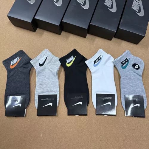 Cheap Nike Socks #1324929, $$25.00 USD On Nike Socks