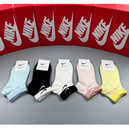 Cheap Nike Socks For Women #1325535, $$25.00 USD On Nike Socks