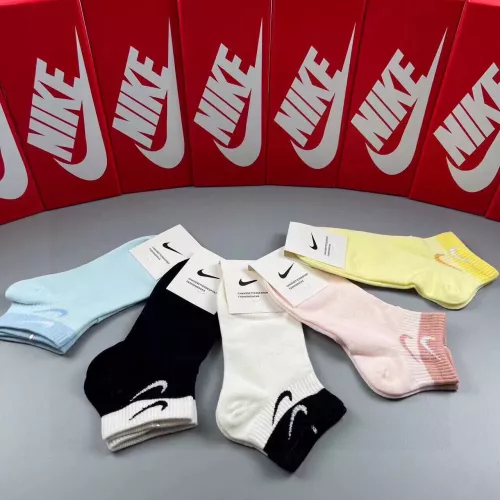 Replica Nike Socks For Women #1325535 $25.00 USD for Wholesale