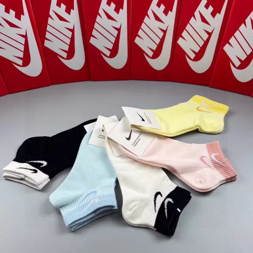 Replica Nike Socks For Women #1325535 $25.00 USD for Wholesale