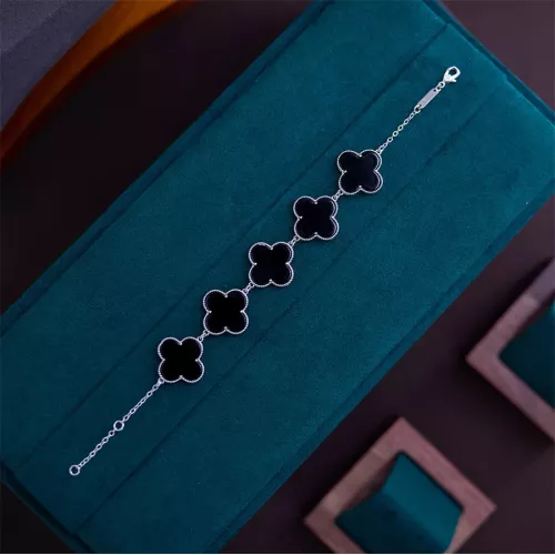 Cheap Van Cleef &amp; Arpels Bracelets For Women #1327632, $$23.00 USD On Van Cleef &amp; Arpels Bracelets