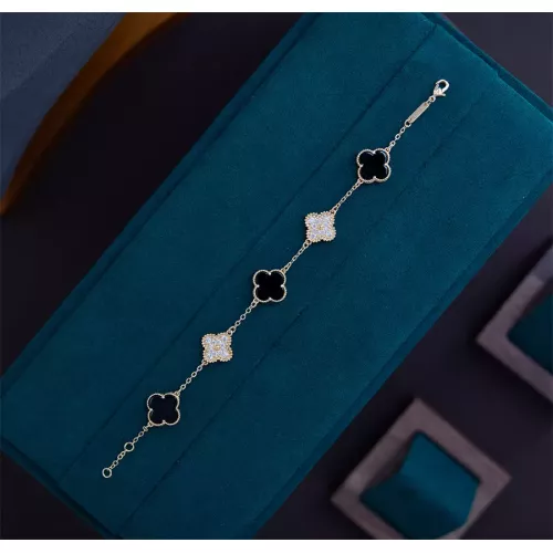 Cheap Van Cleef &amp; Arpels Bracelets For Women #1327649, $$23.00 USD On Van Cleef &amp; Arpels Bracelets
