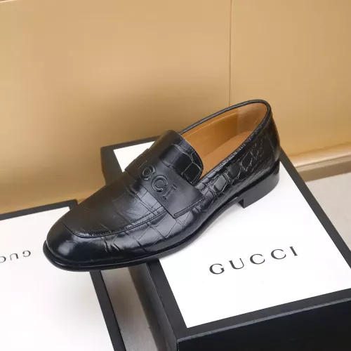 Replica Gucci Oxfords Shoes For Men #1330025 $88.00 USD for Wholesale