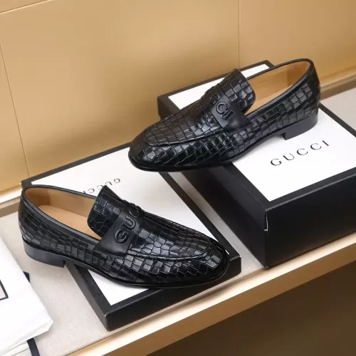 Replica Gucci Oxfords Shoes For Men #1330026 $88.00 USD for Wholesale