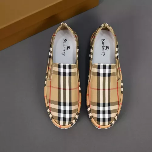 Replica Burberry Casual Shoes For Men #1330071 $76.00 USD for Wholesale