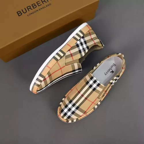 Replica Burberry Casual Shoes For Men #1330071 $76.00 USD for Wholesale