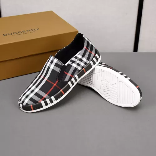 Replica Burberry Casual Shoes For Men #1330072 $76.00 USD for Wholesale