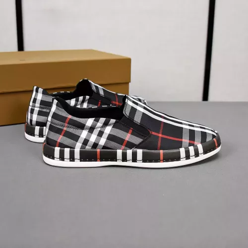 Replica Burberry Casual Shoes For Men #1330072 $76.00 USD for Wholesale