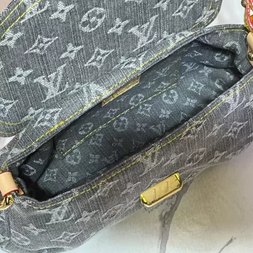 Replica Louis Vuitton AAA Quality Shoulder Bags For Women #1330261 $68.00 USD for Wholesale