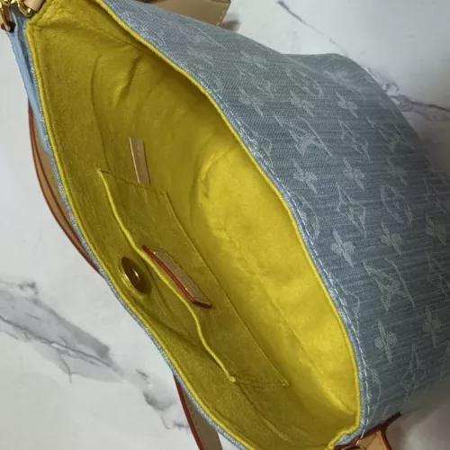 Replica Louis Vuitton AAA Quality Messenger Bags For Women #1330591 $68.00 USD for Wholesale
