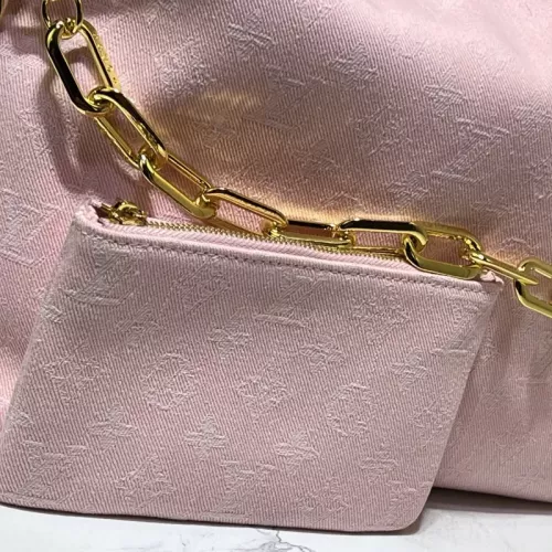 Replica Louis Vuitton AAA Quality Messenger Bags For Women #1330598 $68.00 USD for Wholesale