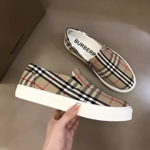 Replica Burberry Casual Shoes For Men #1330704 $68.00 USD for Wholesale