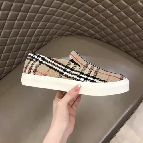Replica Burberry Casual Shoes For Men #1330704 $68.00 USD for Wholesale