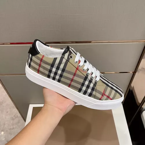 Replica Burberry Casual Shoes For Men #1330712 $72.00 USD for Wholesale