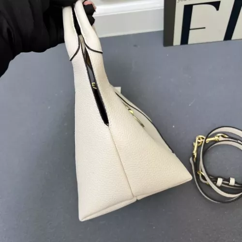 Replica Gucci AAA Quality Handbags For Women #1331191 $100.00 USD for Wholesale