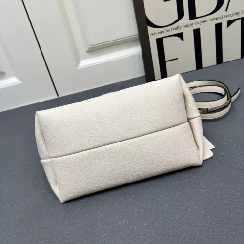 Replica Gucci AAA Quality Handbags For Women #1331191 $100.00 USD for Wholesale
