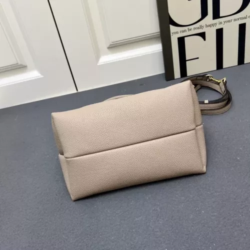Replica Gucci AAA Quality Handbags For Women #1331193 $100.00 USD for Wholesale
